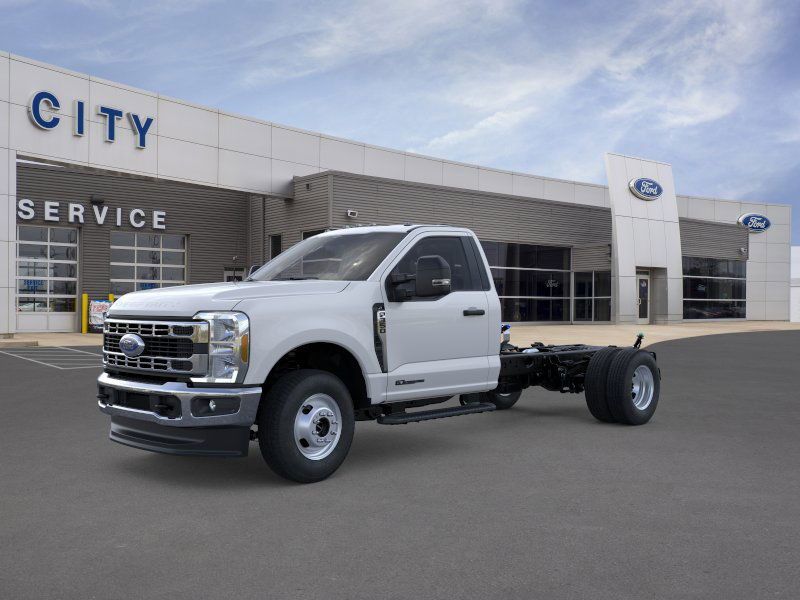 2026 Ford F-350 XL photo 3