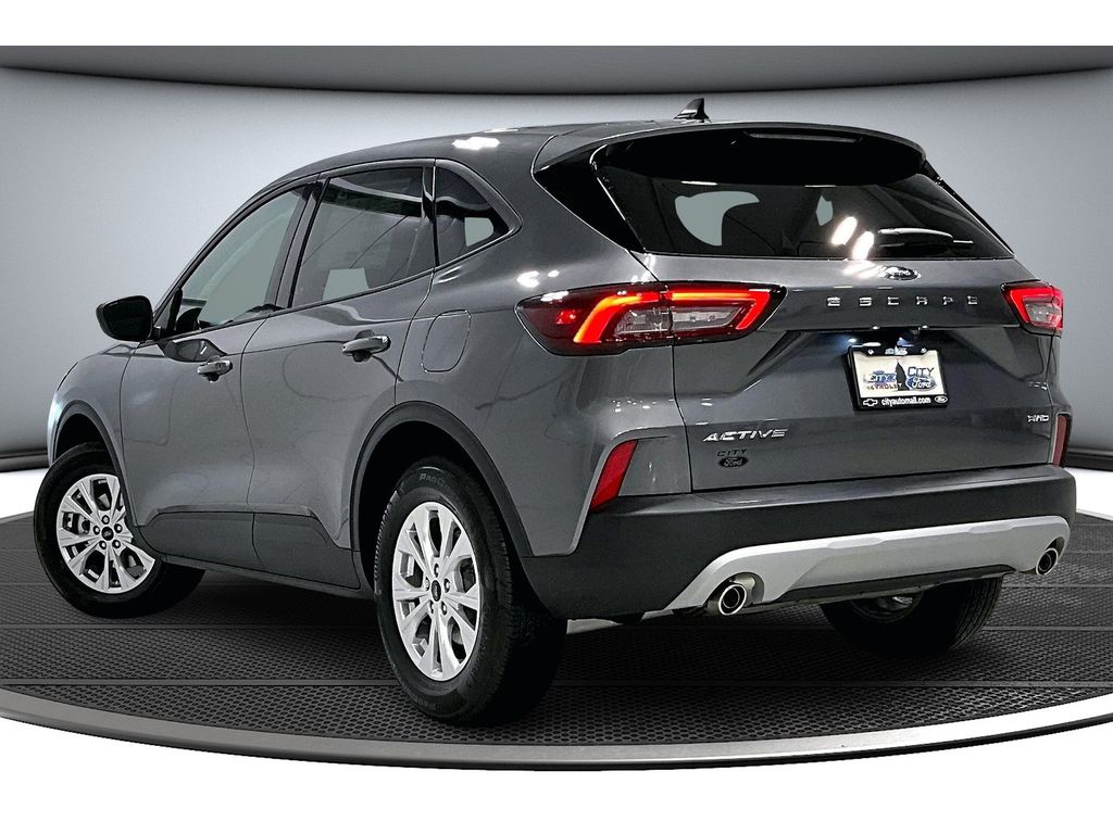 2026 Ford Escape Active photo 2