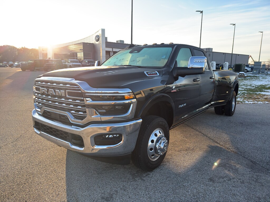 2025 Ram 3500 Longhorn photo 3