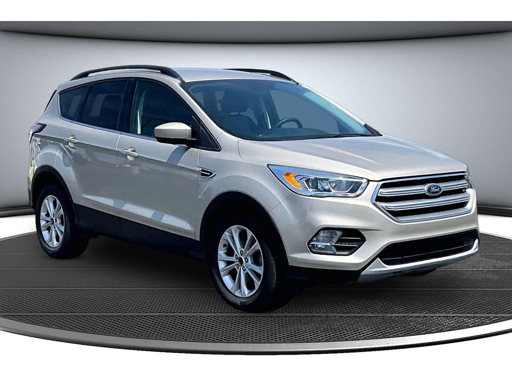 Used 2017 Ford Escape SE with VIN 1FMCU0GDXHUD08187 for sale in Columbia City, IN
