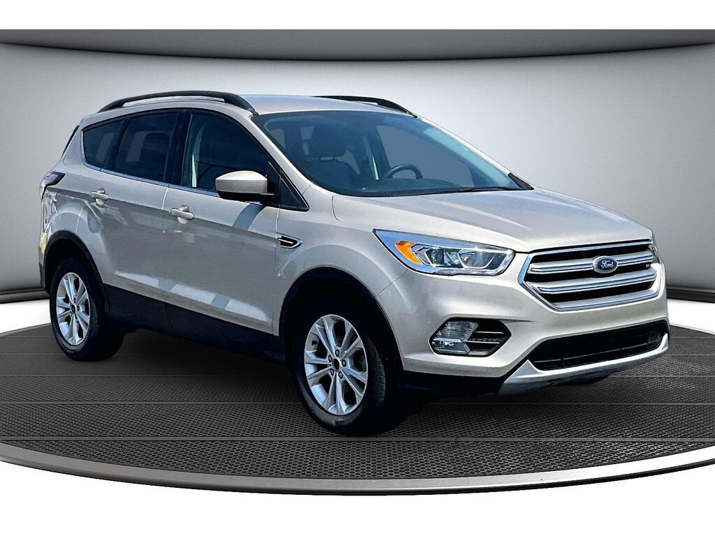 Used 2017 Ford Escape SE Sport Utility