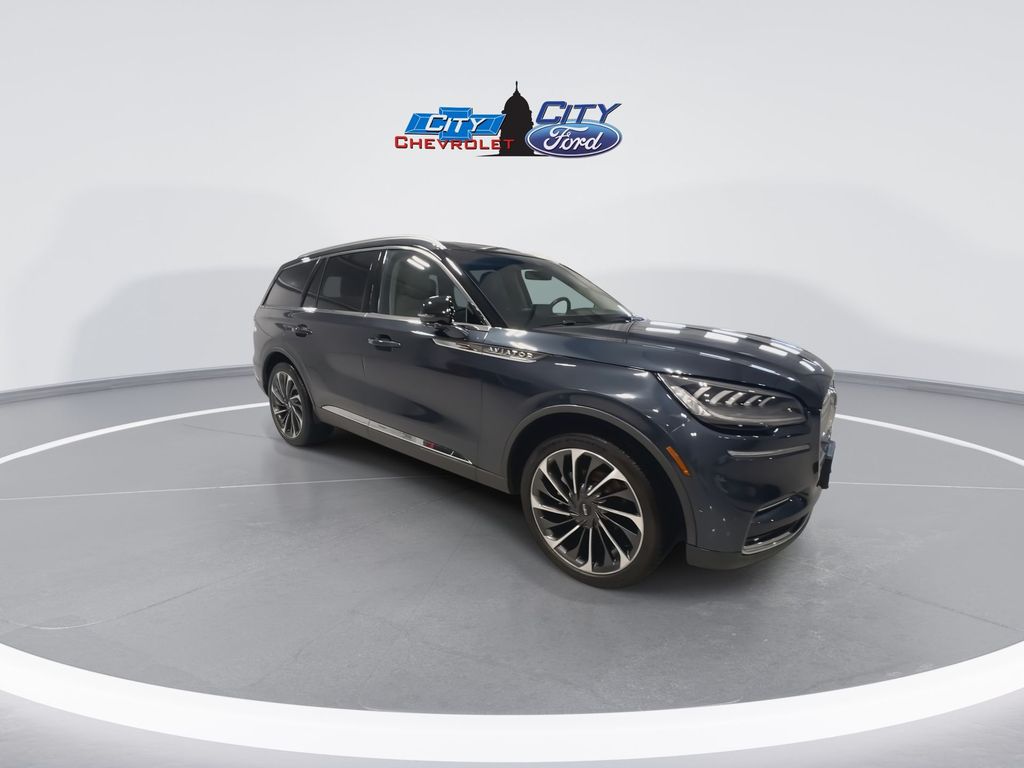5LM5J7XC0NGL12063