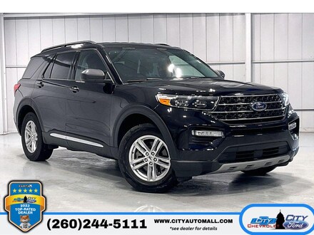 2023 Ford Explorer XLT SUV