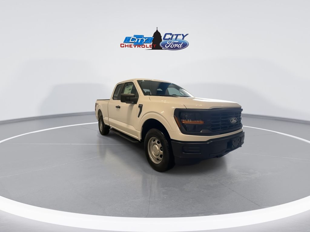 2025 Ford F-150 XL photo 2
