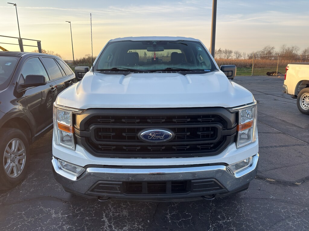 2021 Ford F-150 XL photo 2