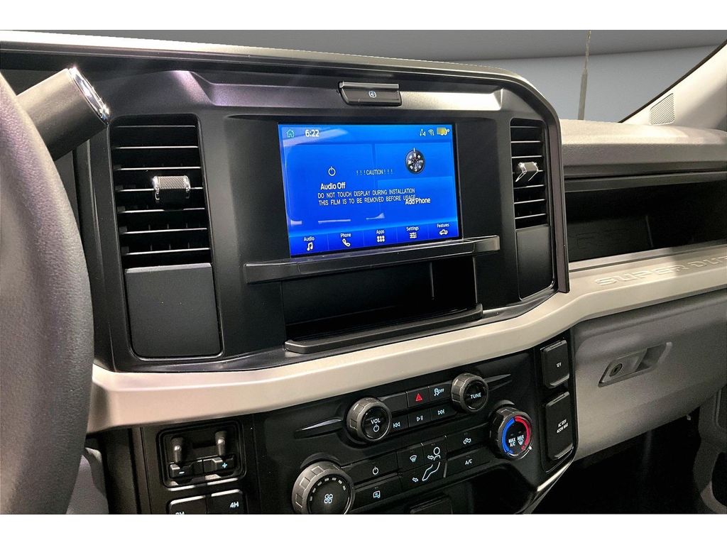2025 Ford F-550 Super Duty Chassis Cab XL - Photo 10