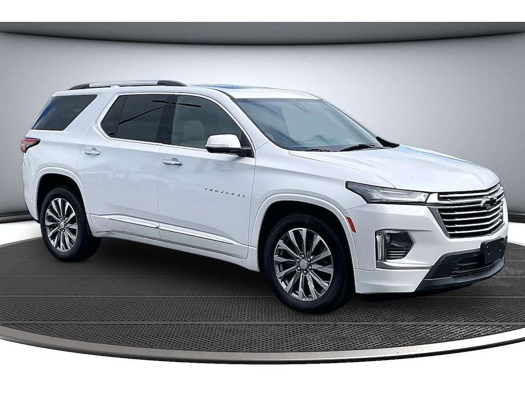 Used 2023 Chevrolet Traverse Premier Sport Utility