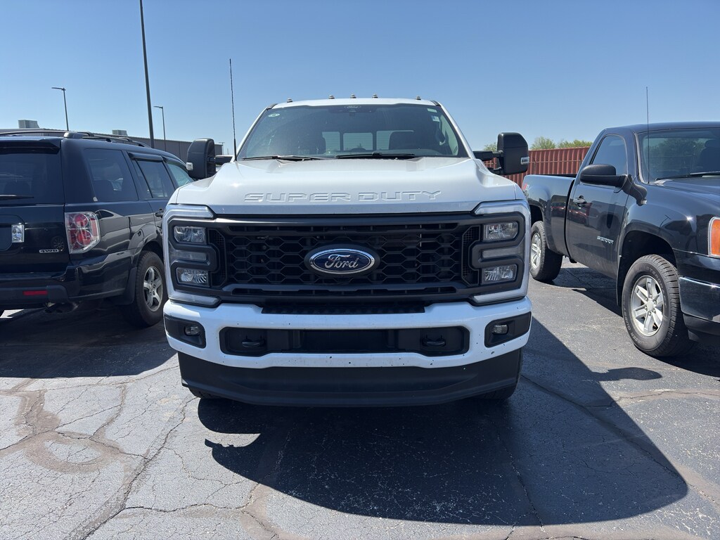 Used 2024 Ford F-350 Super Duty XL Crew Cab