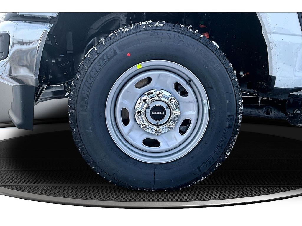2026 Ford F-250 Super Duty XL - Photo 15