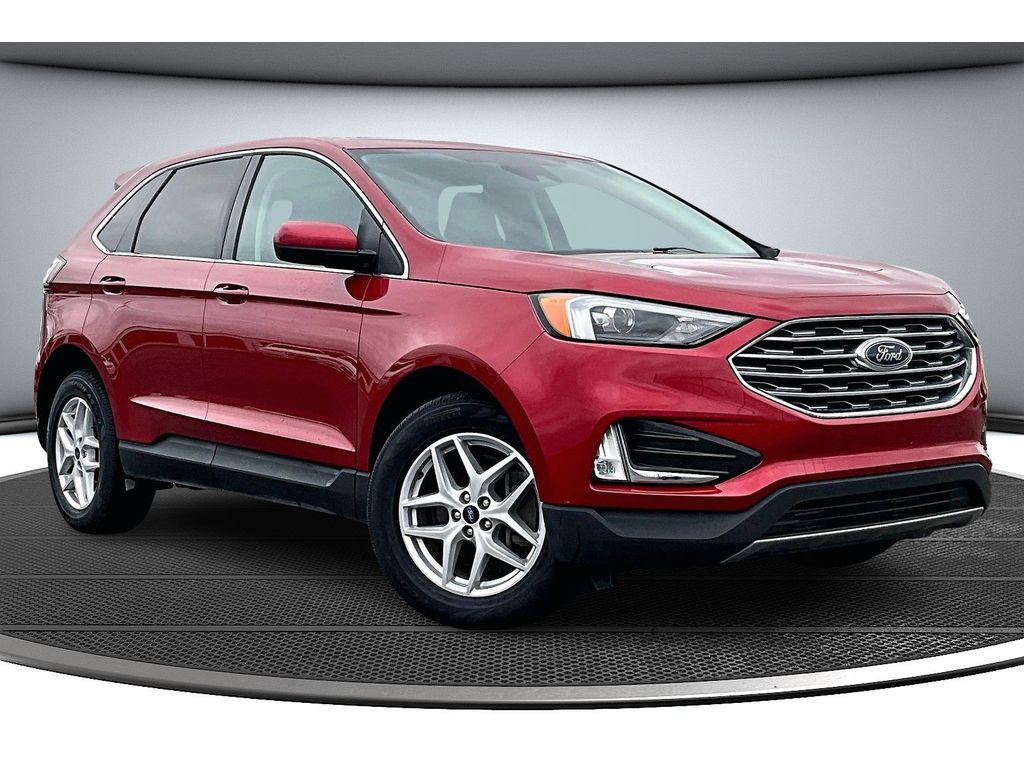 2022 Ford Edge SEL photo 2