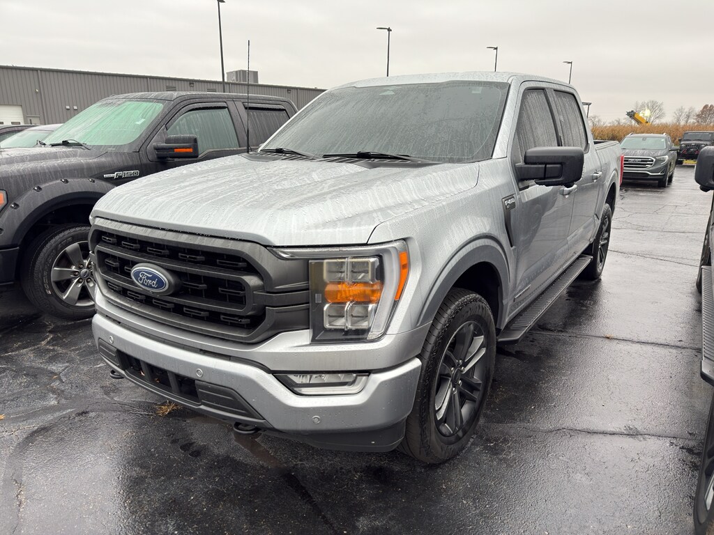 2023 Ford F-150 XLT photo 3