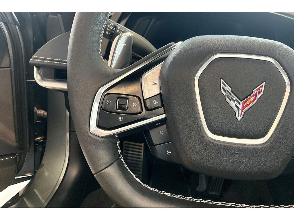 2024 Chevrolet Corvette 2LT - Photo 20