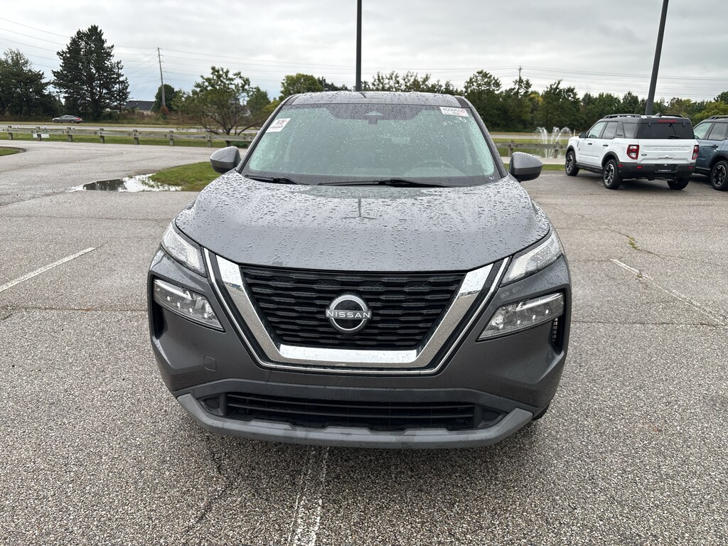 Used 2023 Nissan Rogue SV Sport Utility