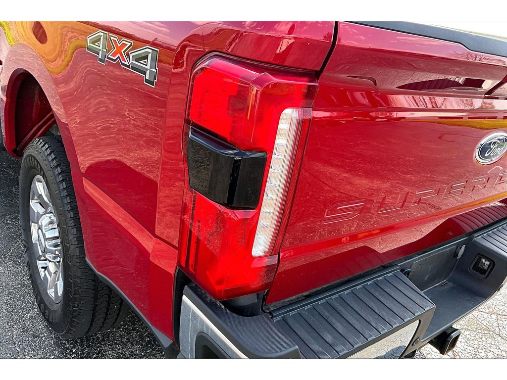 2023 Ford F-250 Super Duty Lariat - Photo 31