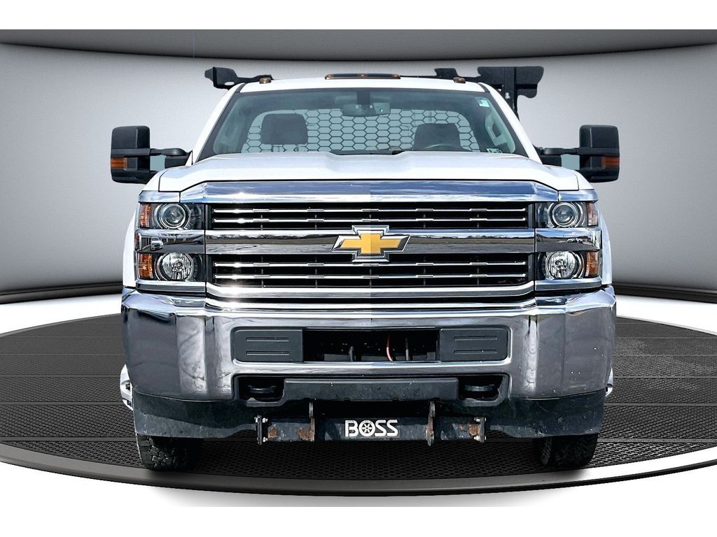 2018 Chevrolet Silverado 3500HD Work Truck photo 3