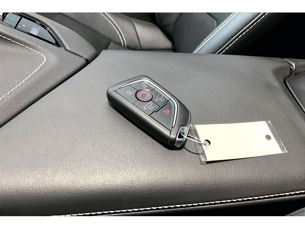 2024 Chevrolet Corvette 2LT - Photo 13