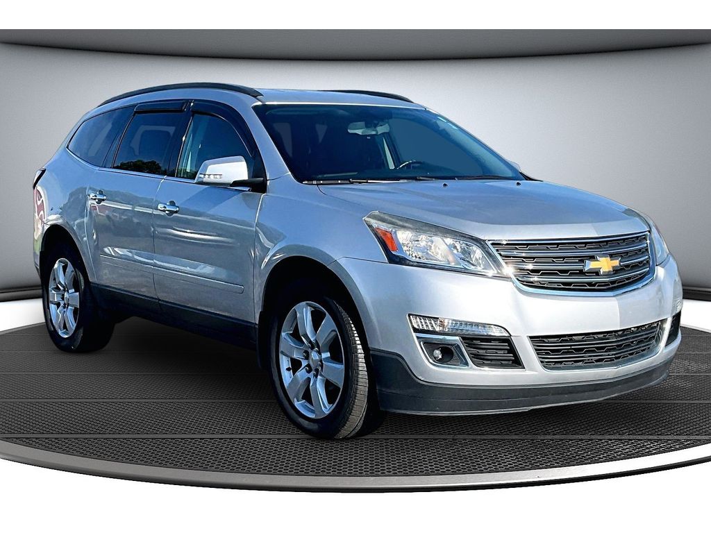 Used 2017 Chevrolet Traverse 1LT with VIN 1GNKRGKD6HJ252579 for sale in Columbia City, IN