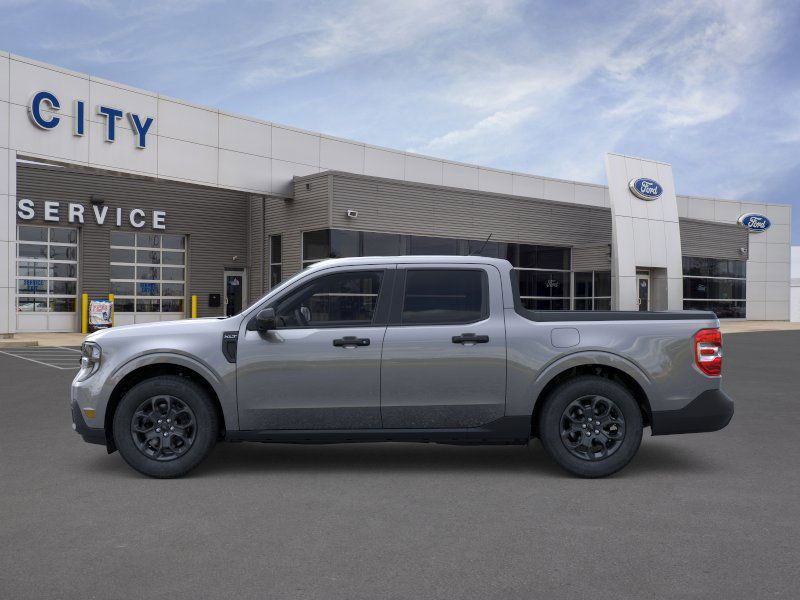 2025 Ford Maverick XLT photo 2