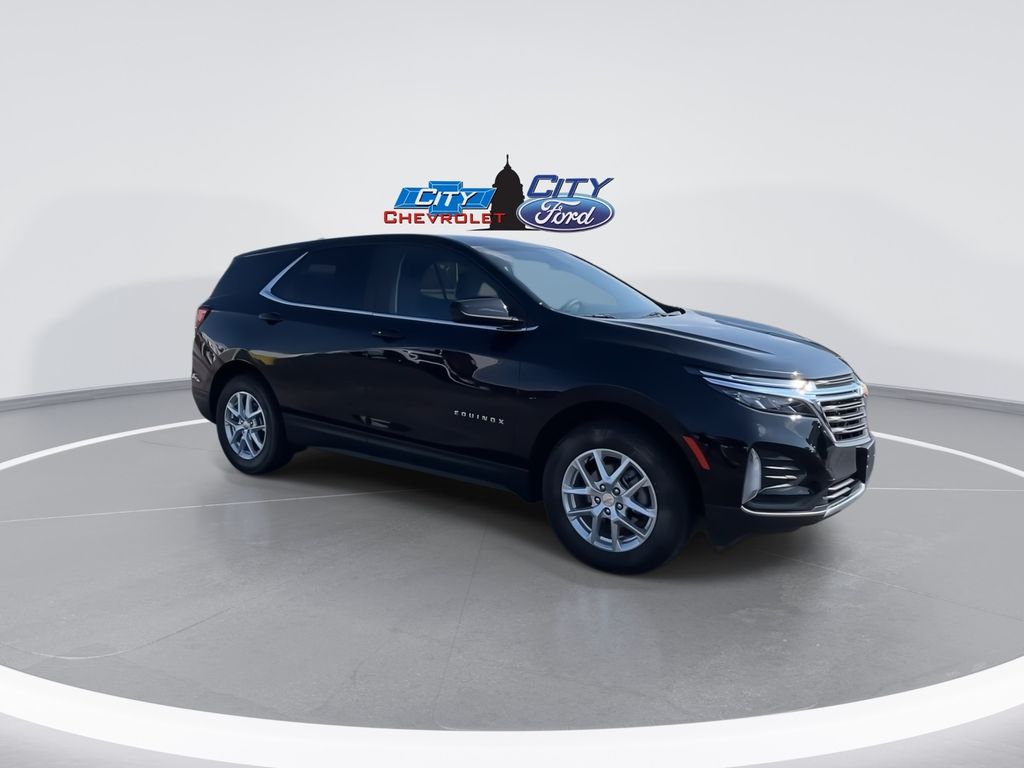 2022 Chevrolet Equinox LT photo 3