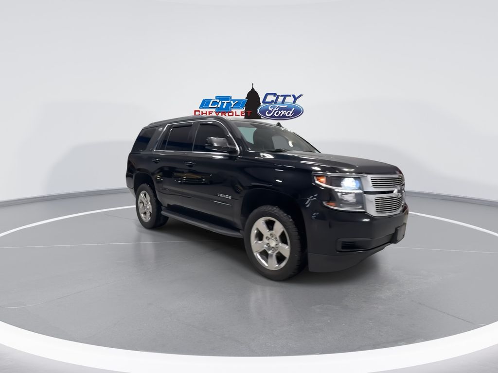 2017 Chevrolet Tahoe LT photo 2