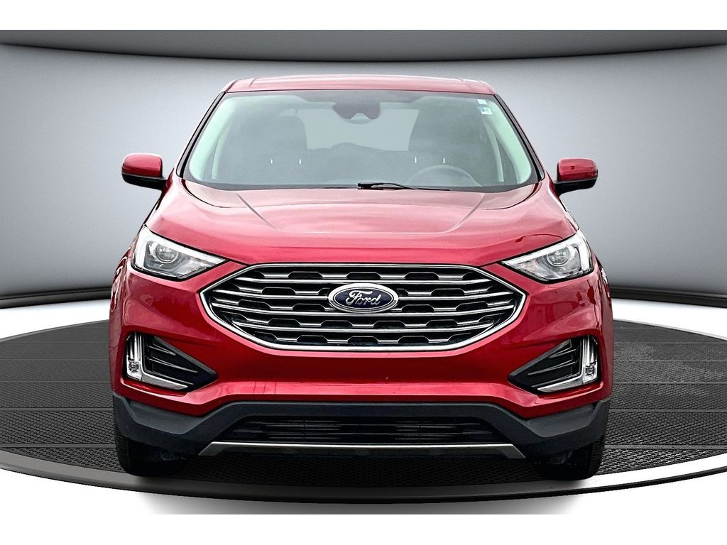 2022 Ford Edge SEL photo 3