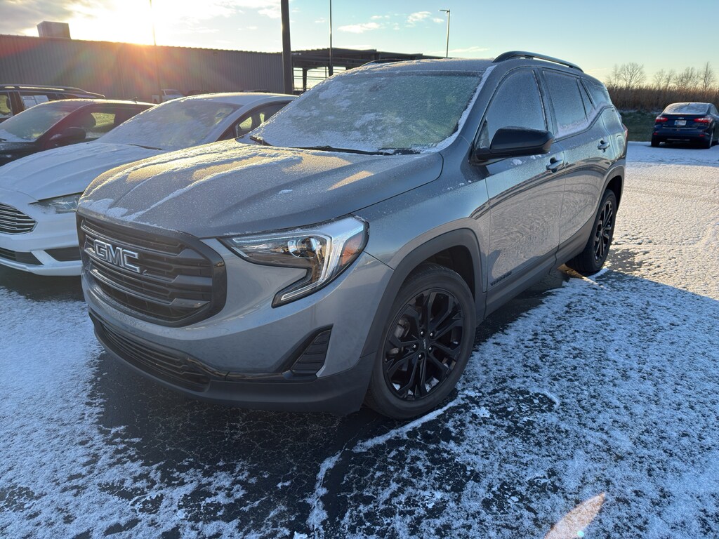2021 Gmc Terrain SLE photo 2