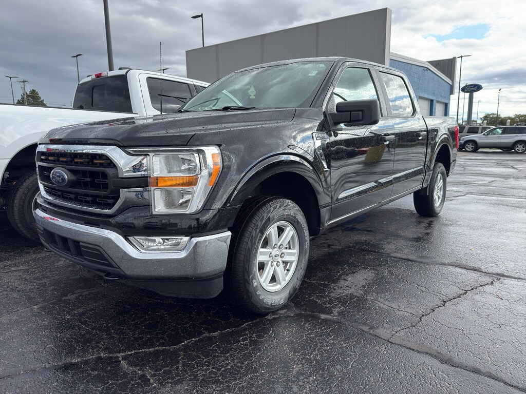 2021 Ford F-150 XLT photo 3