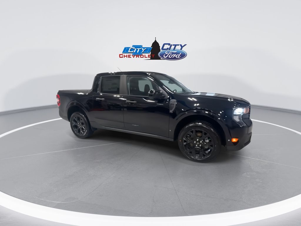 2025 Ford Maverick XLT photo 2