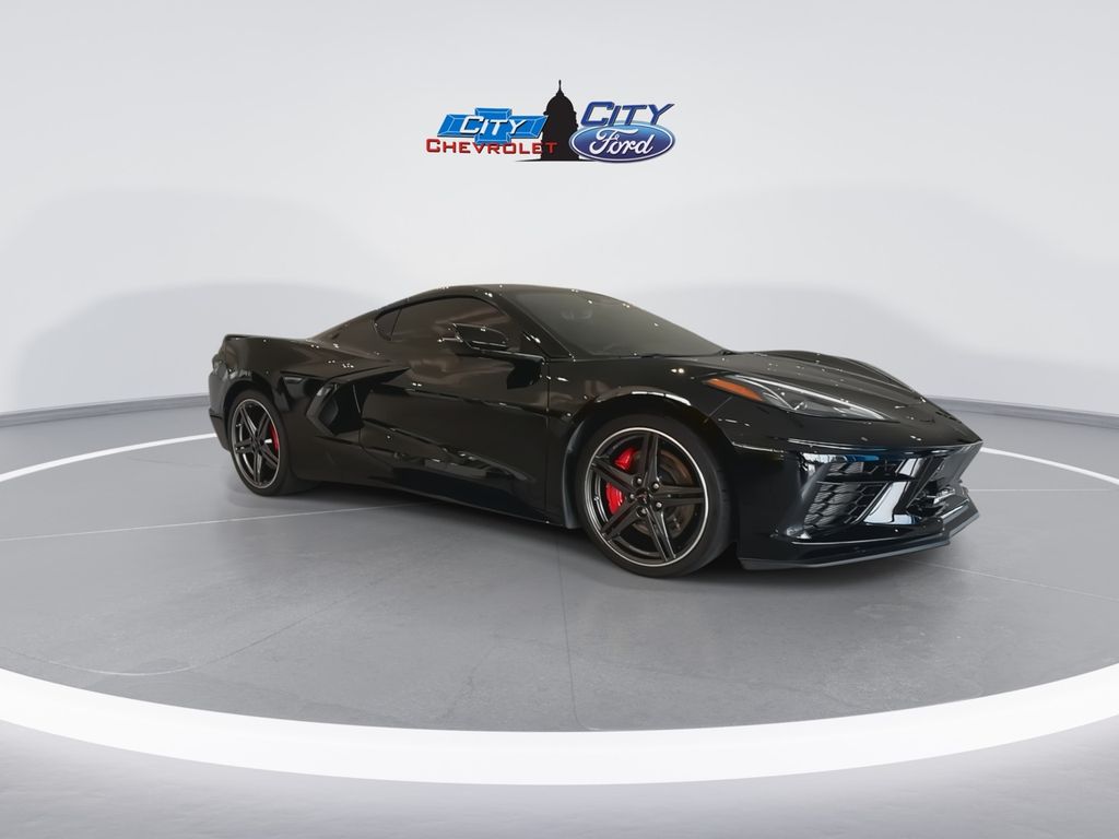2024 Chevrolet Corvette Stingray 2LT photo 3