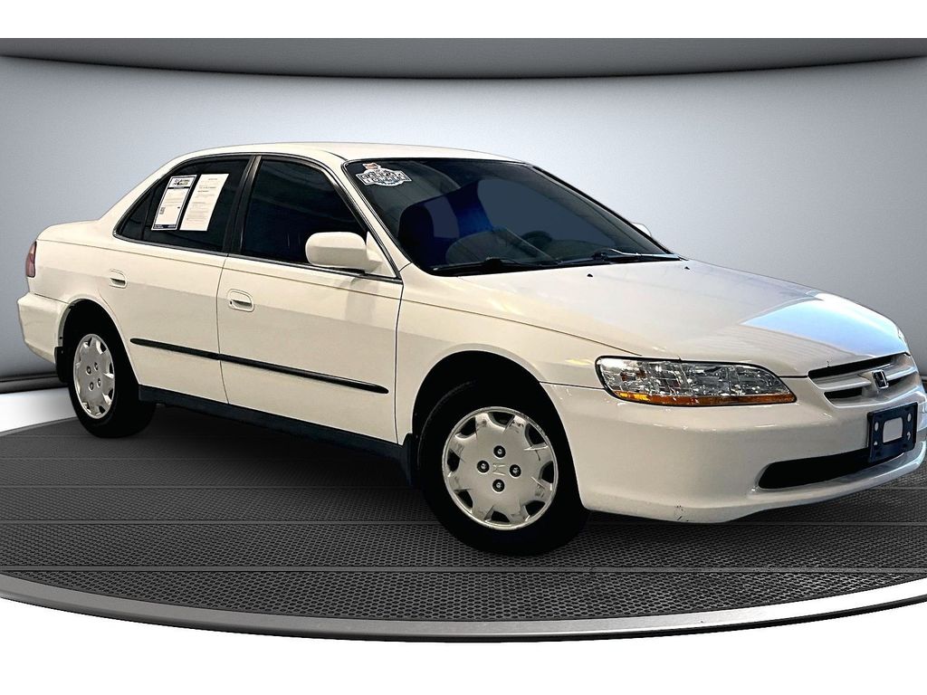 Used 1998 Honda Accord LX with VIN 1HGCG5643WA129273 for sale in Columbia City, IN