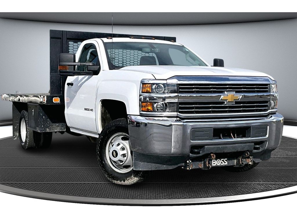 2018 Chevrolet Silverado 3500HD Work Truck photo 2