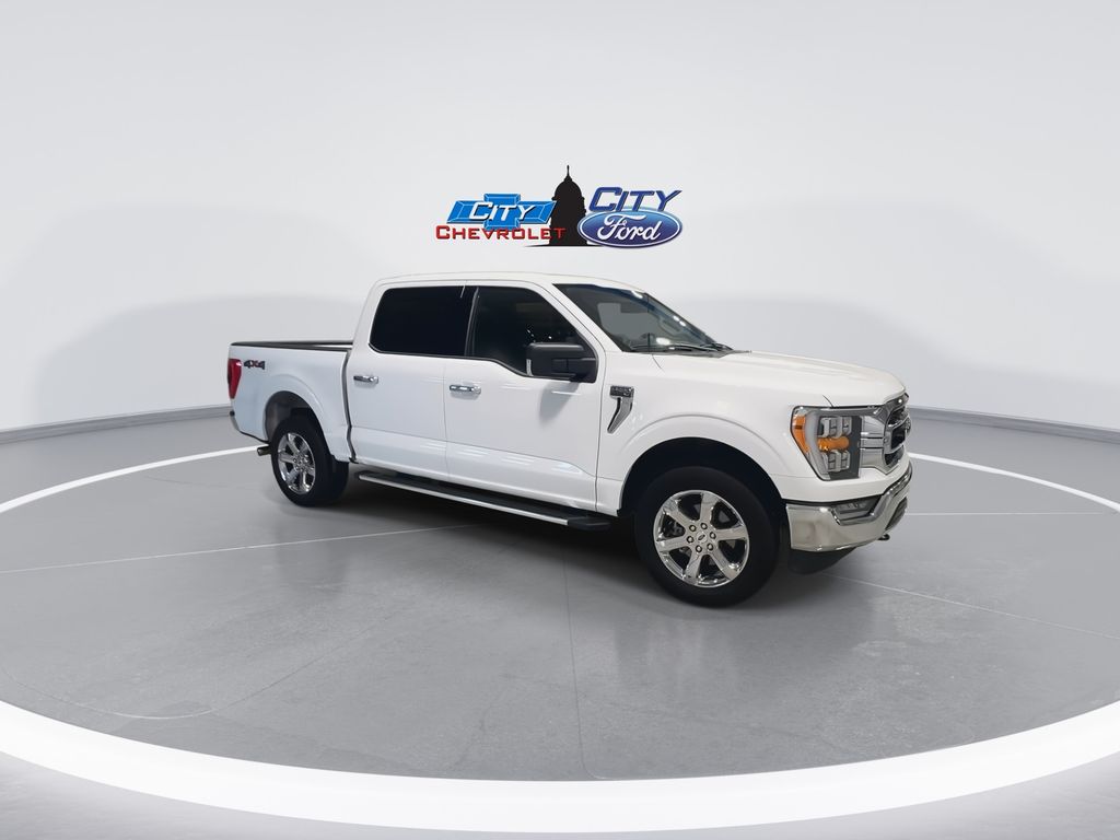 2022 Ford F-150 XLT photo 2