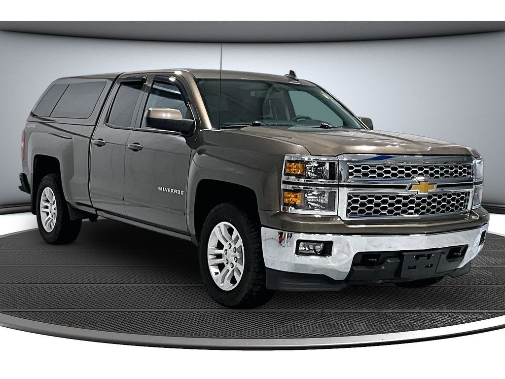 Used 2015 Chevrolet Silverado 1500 LT with VIN 1GCVKREC4FZ394100 for sale in Columbia City, IN