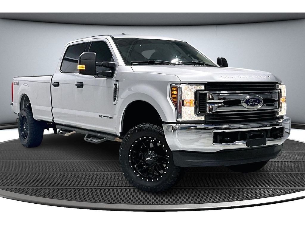 Used 2018 Ford F-250 Super Duty XLT Crew Cab
