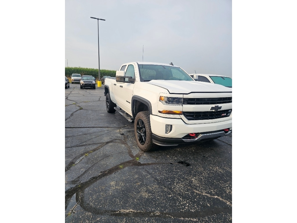 Used 2019 Chevrolet Silverado 1500 LD LT Z71 with VIN 2GCVKPEC4K1166394 for sale in Columbia City, IN