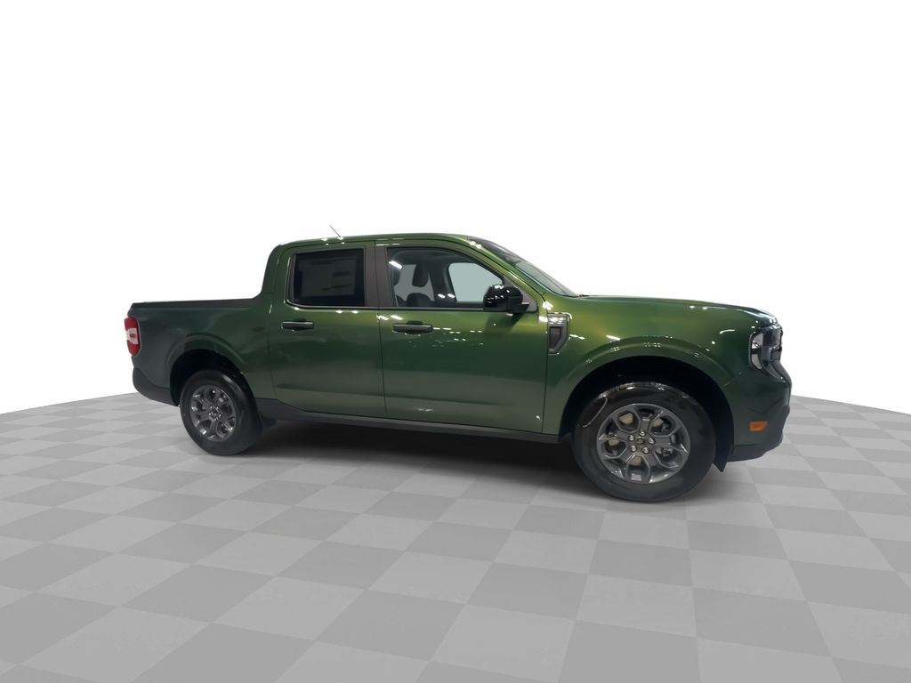 2025 Ford Maverick XLT photo 3