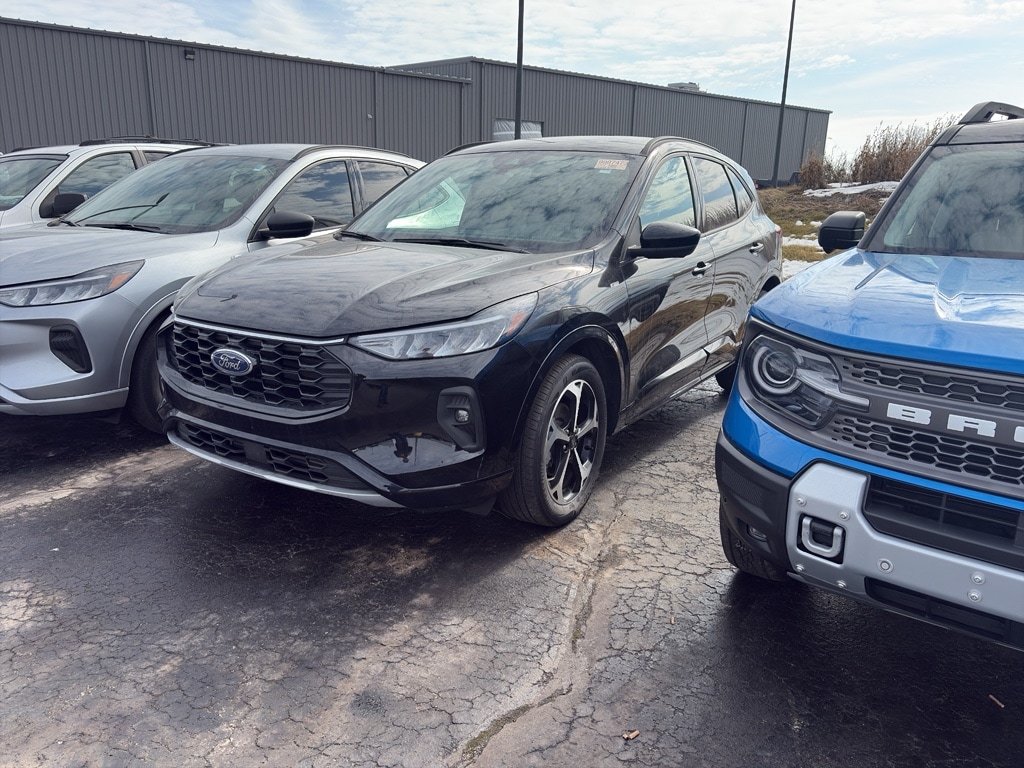 Used 2023 Ford Escape ST-Line Select Sport Utility
