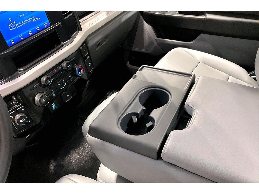 2025 Ford F-550 Super Duty Chassis Cab XL - Photo 11