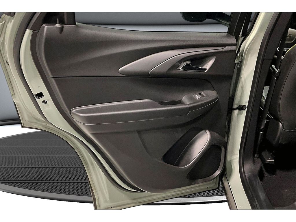 2025 Chevrolet Trailblazer Activ - Photo 32
