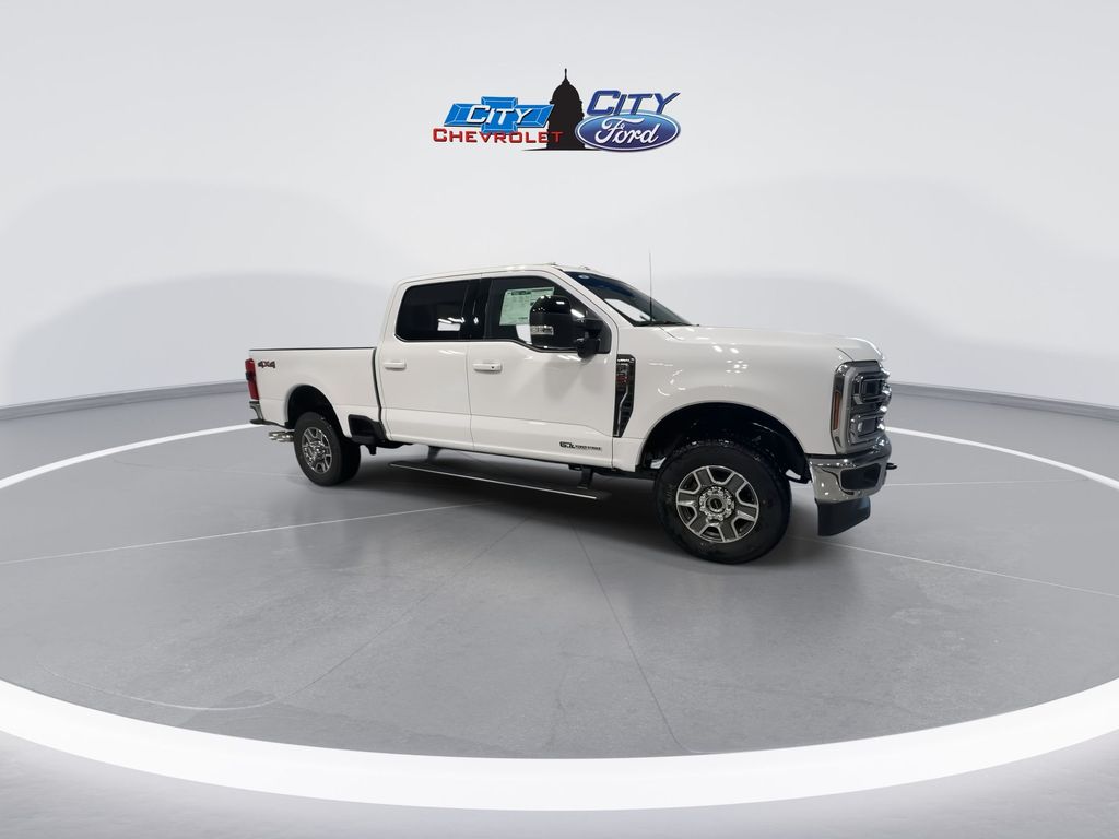 2025 Ford F-250 Lariat photo 2
