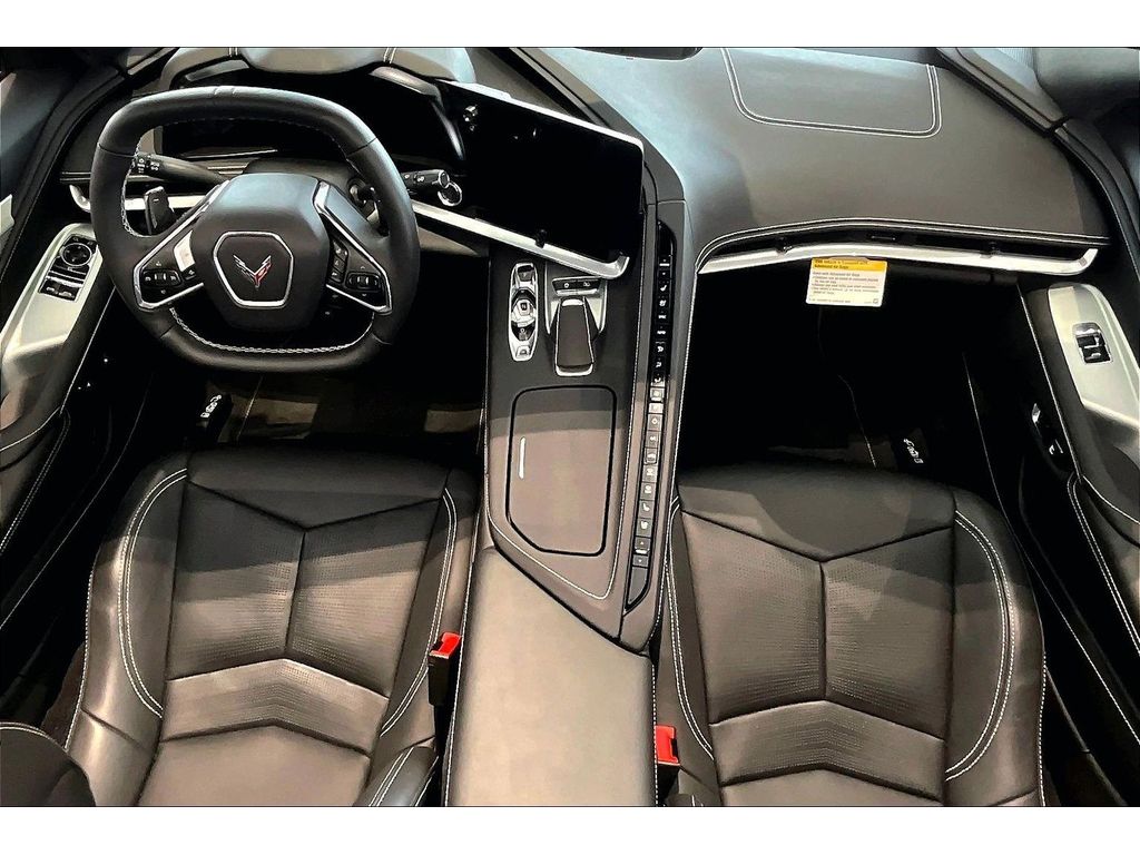 2024 Chevrolet Corvette 2LT - Photo 17