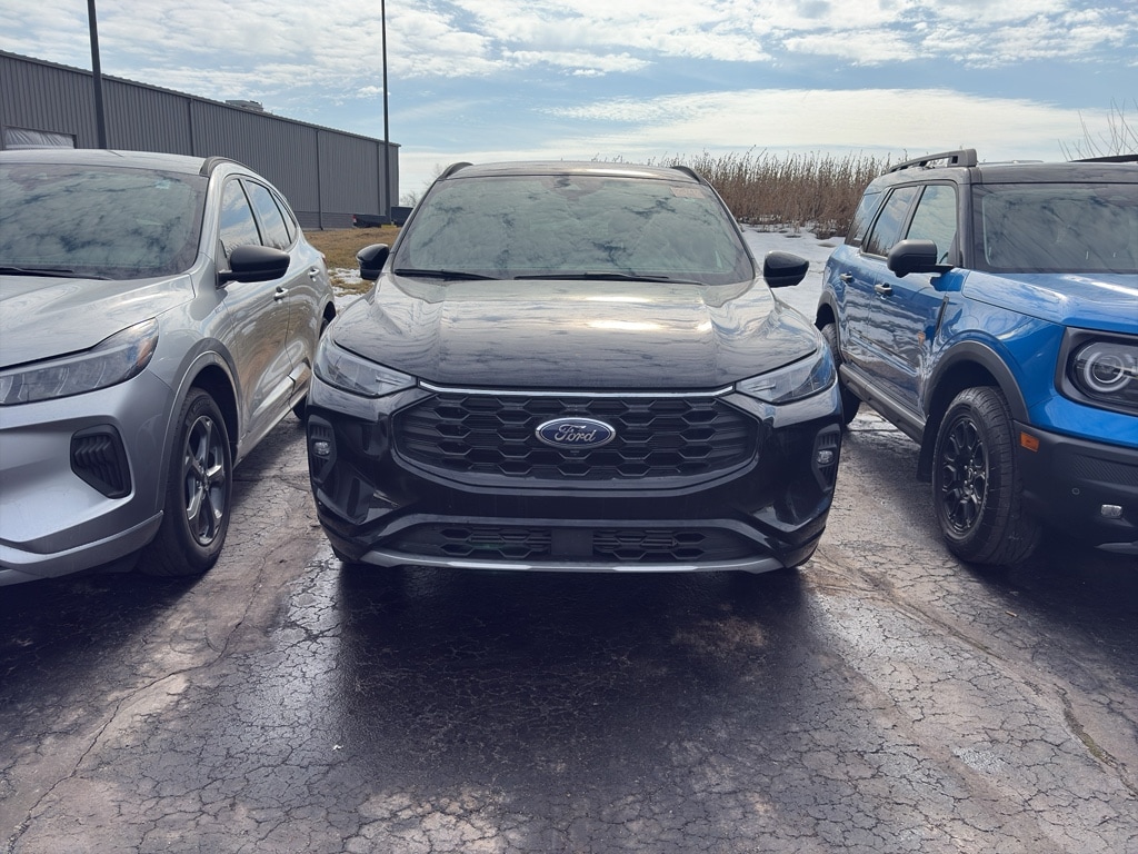Used 2023 Ford Escape ST-Line Select Sport Utility