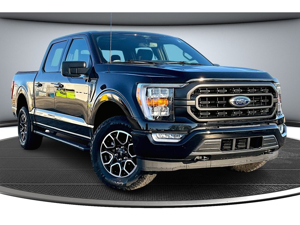 2022 Ford F-150 XLT photo 2