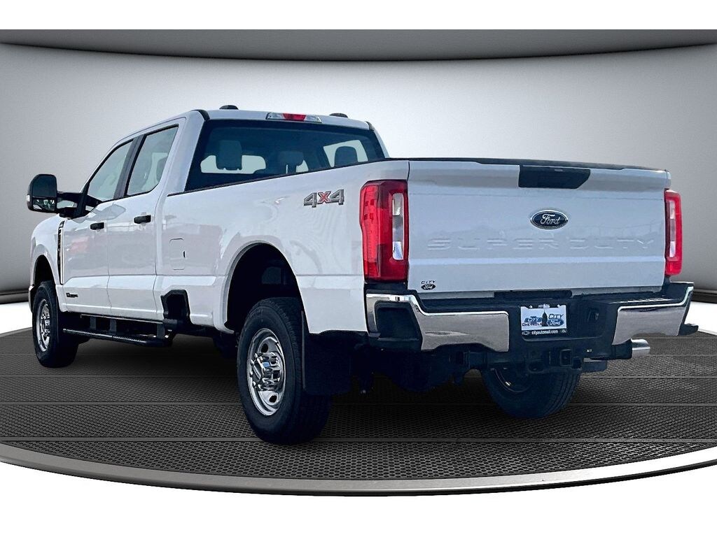 New 2026 Ford F-350 XL Crew Cab