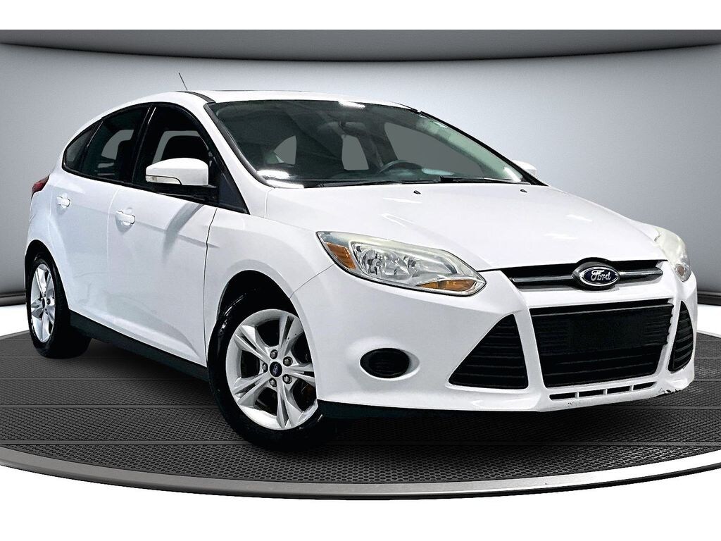 Used 2014 Ford Focus SE Hatchback