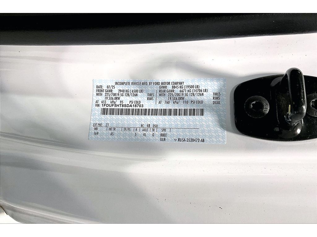 2025 Ford F-550 Super Duty Chassis Cab XL - Photo 15