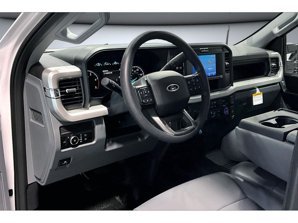 2026 Ford F-250 Super Duty XL - Photo 9