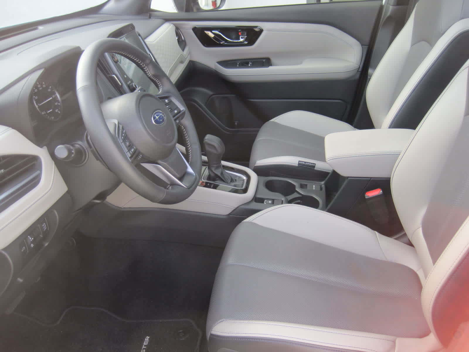 2025 Subaru Forester Limited - Photo 16