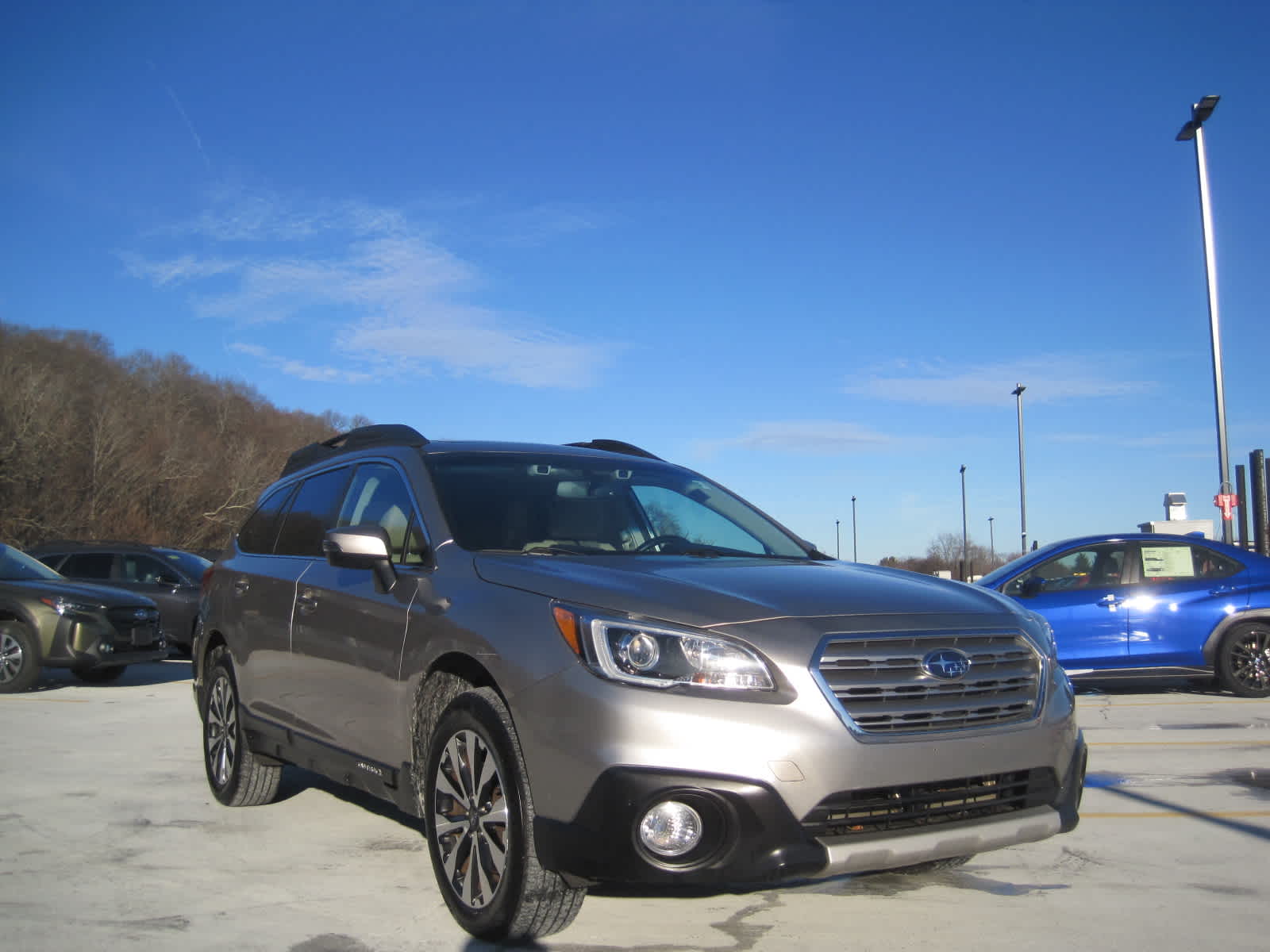 2015 Subaru Outback Limited's photo