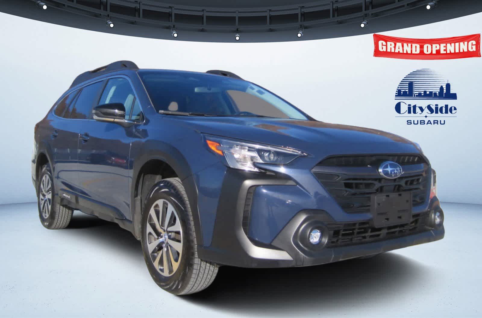 2025 Subaru Outback Premium's photo